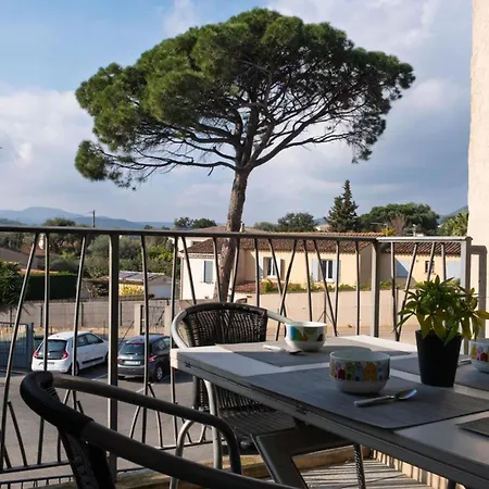 Beautiful T3 With Balcony Near Downtown Apartment Sainte-Maxime
